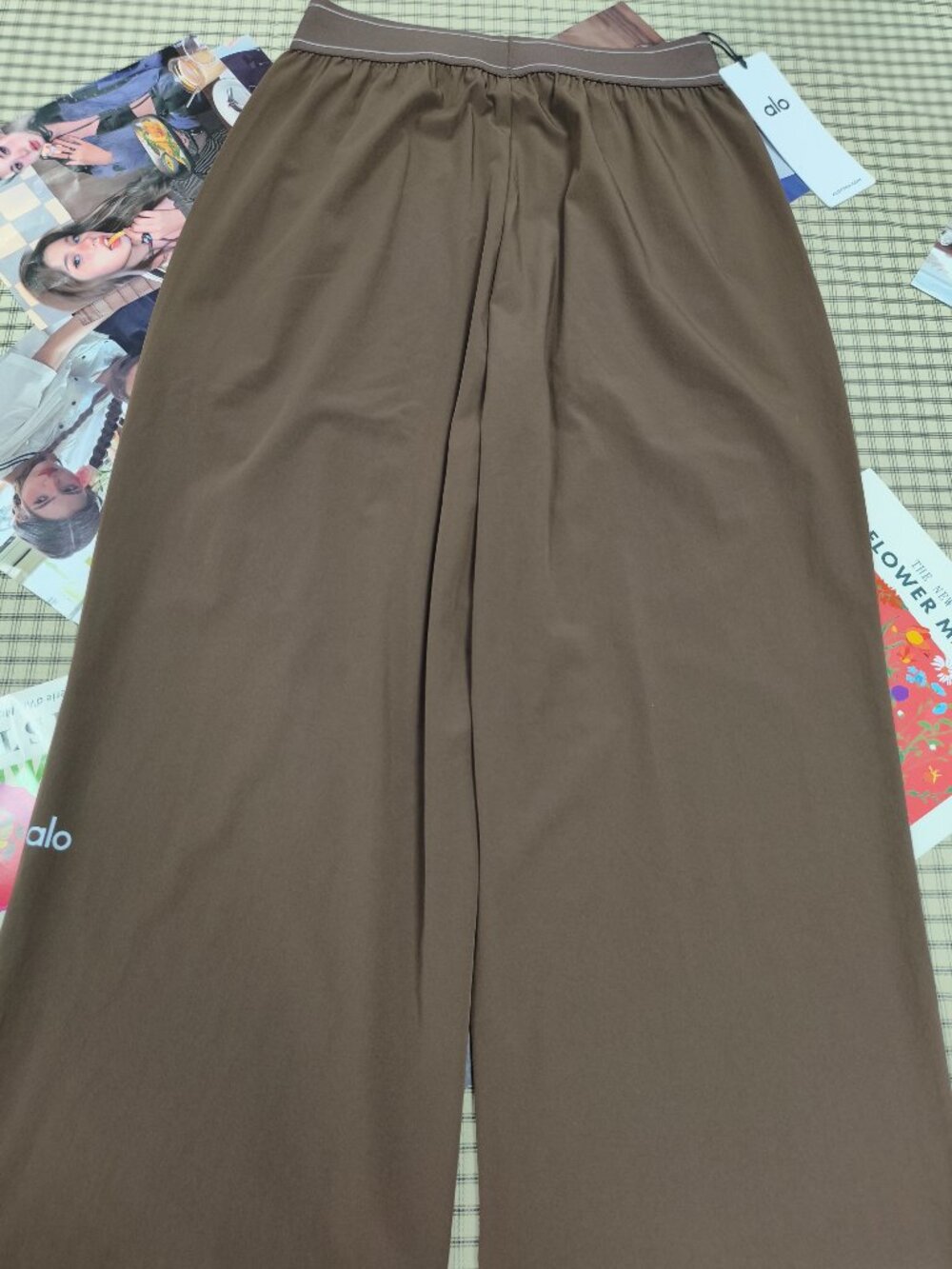 Espresso ALO YOGA Suit Up Pants🤎Casual Chic Loose Fit Regular 30" Inseam🍏XS/S - Picture 5 of 7